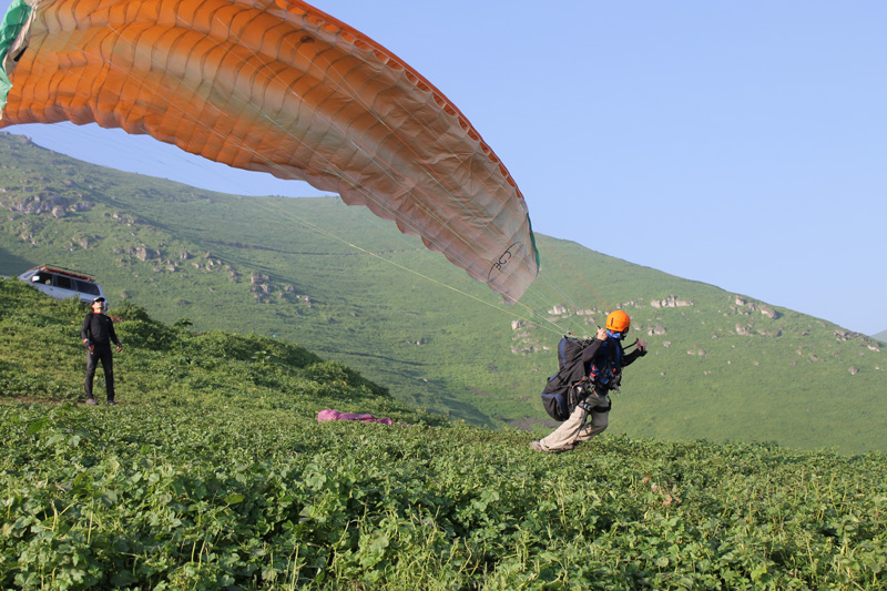 inflado de parapente
